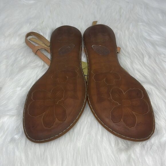 Born Lime Green Leather Floral Strappy Thong Sandals Sz 9 - Picture 6 of 6